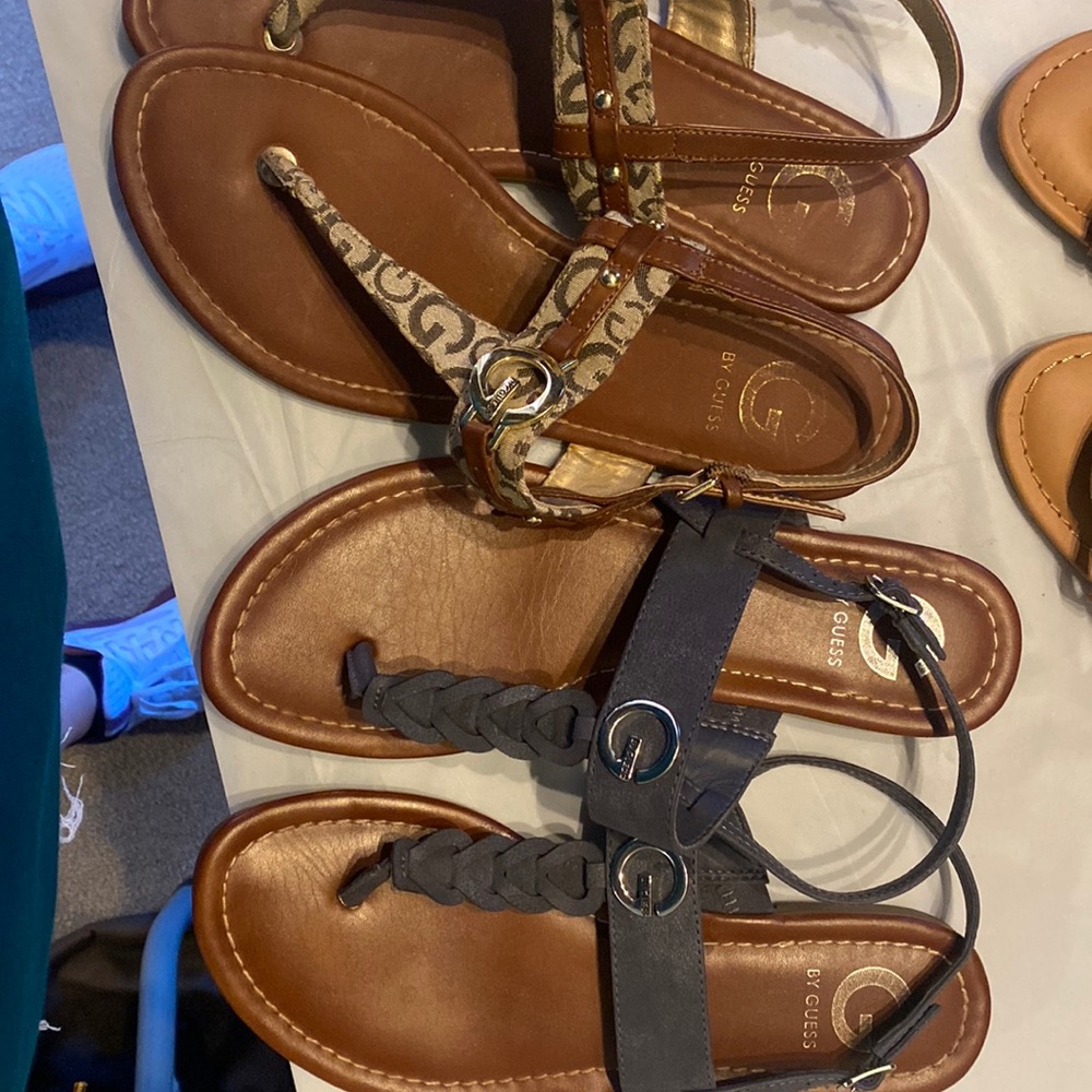 Guess sandles